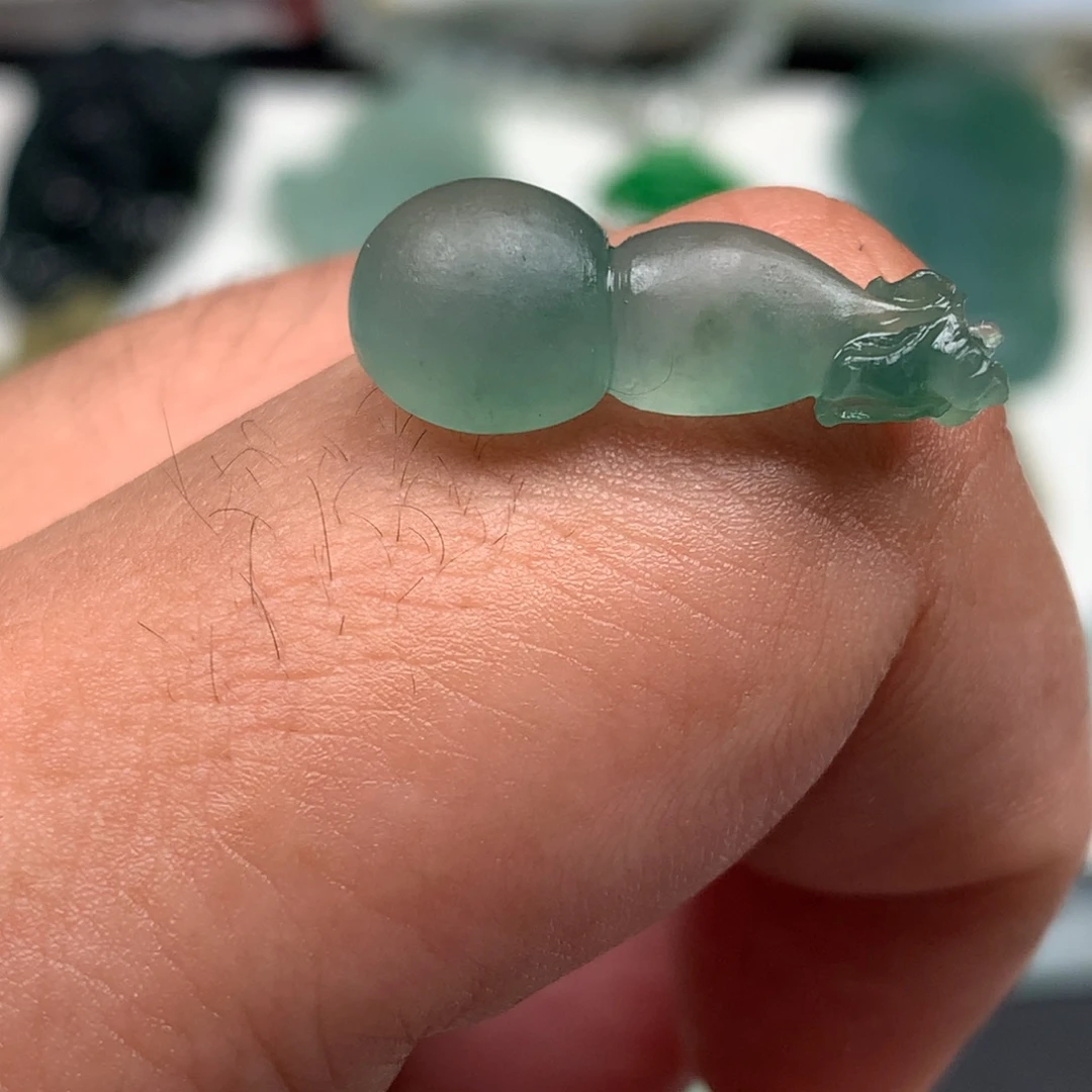 定制翡翠未镶嵌翡翠葫芦