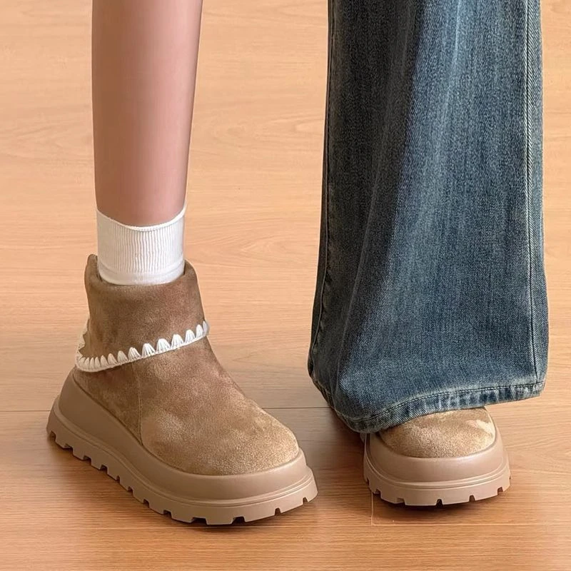 复古棕色英伦风厚底马丁靴女2025新款秋季配裙子显瘦增高勃肯短靴