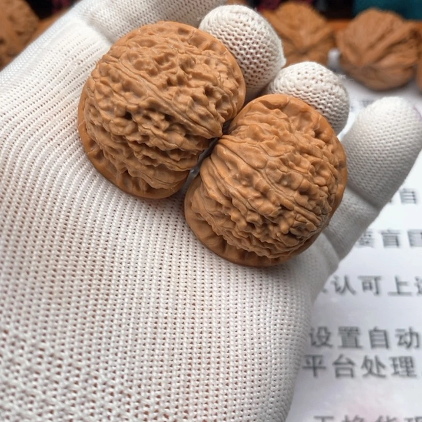【闪购商品】把件文玩核桃24白狮子