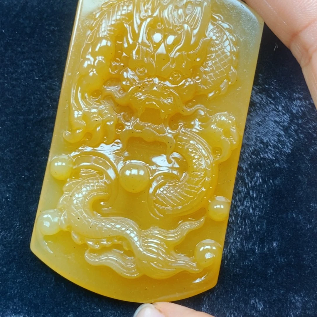 颈饰未镶嵌石英岩玉