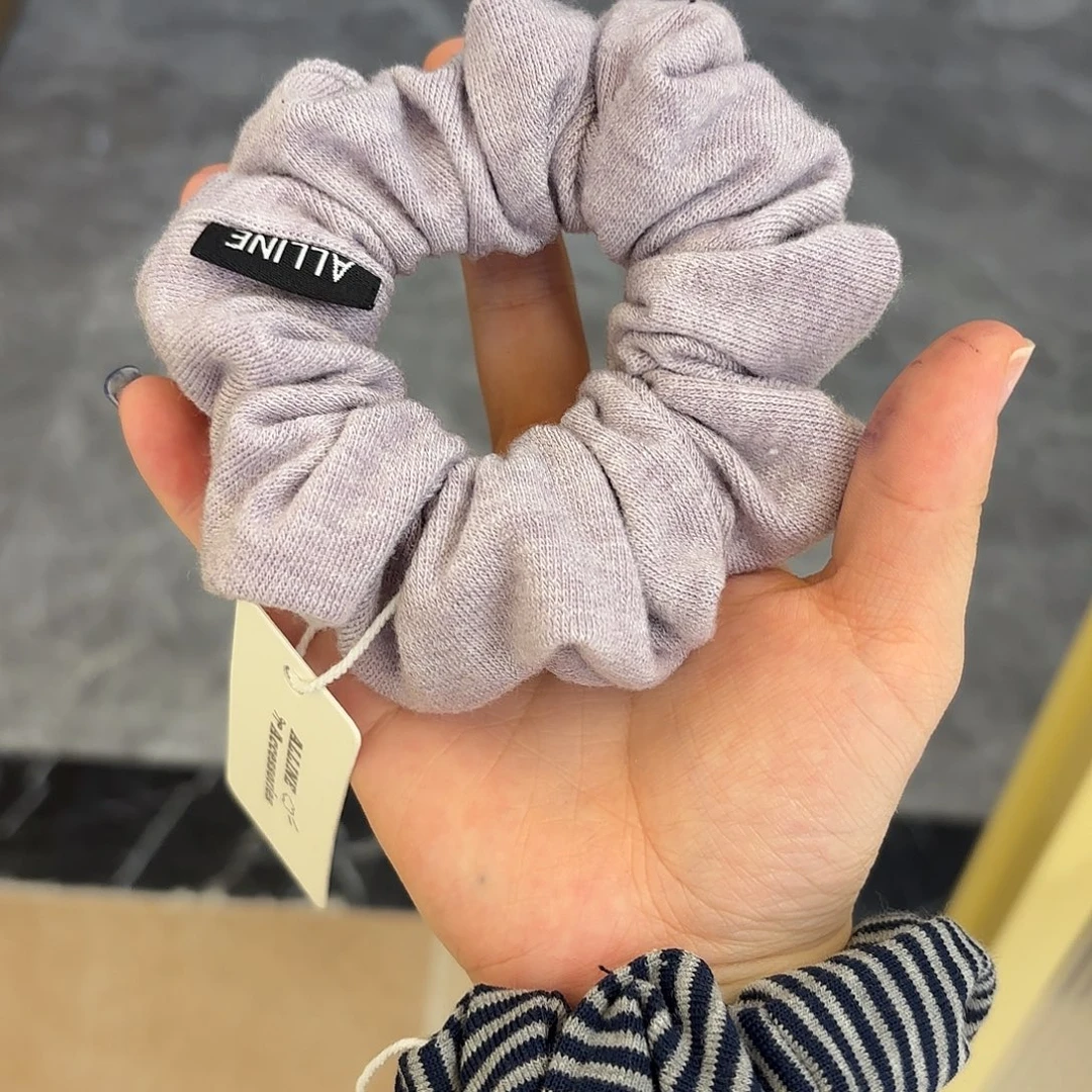 布艺铁合金粉紫肠圈