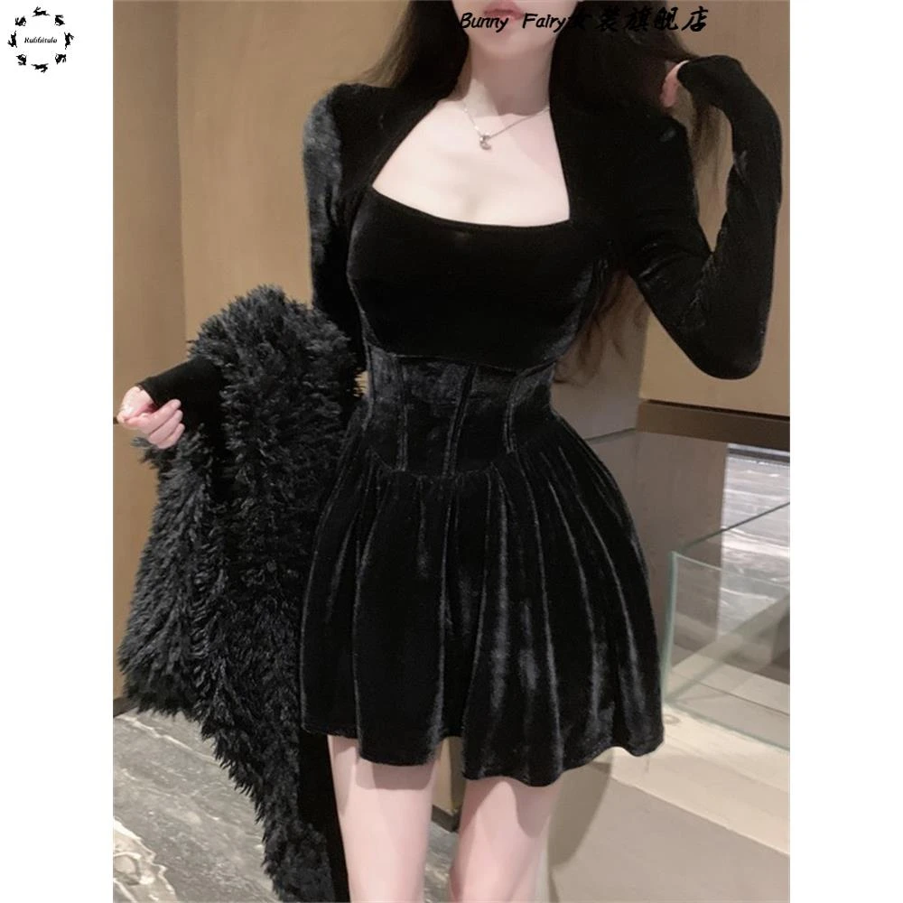 小香风方领丝绒连衣裙女秋冬收腰百褶蓬蓬裙a字小妈短裙内搭裙子