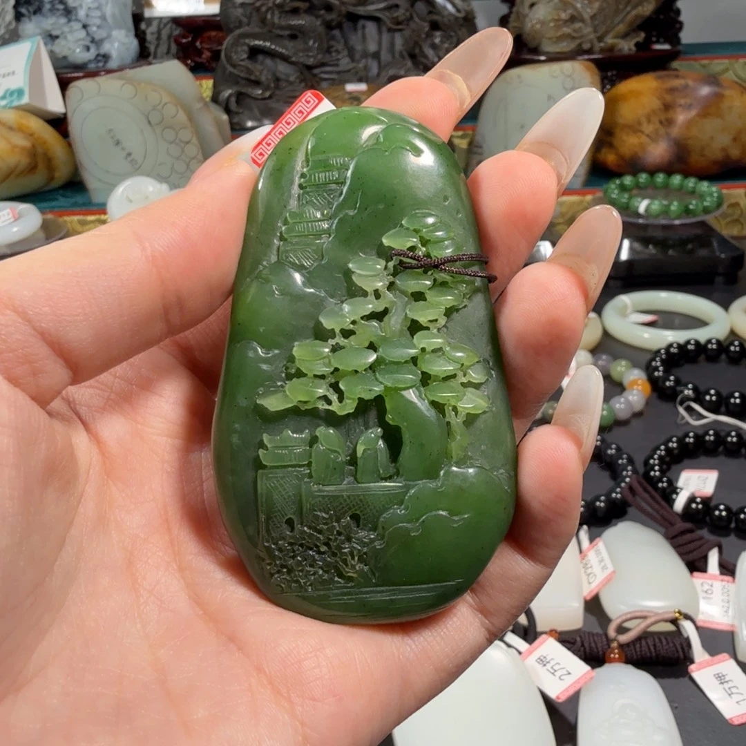 和田玉未镶嵌把件