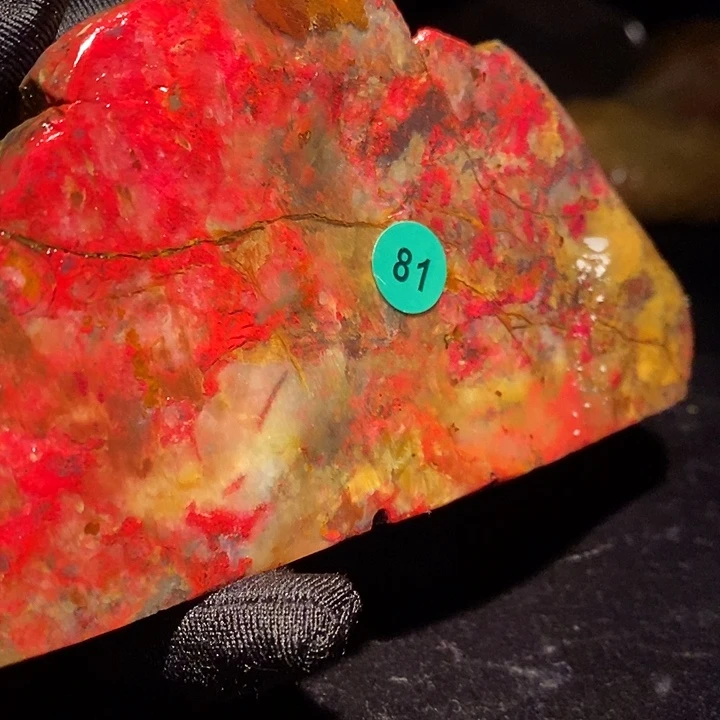 昌化鸡血石鸡血石原石