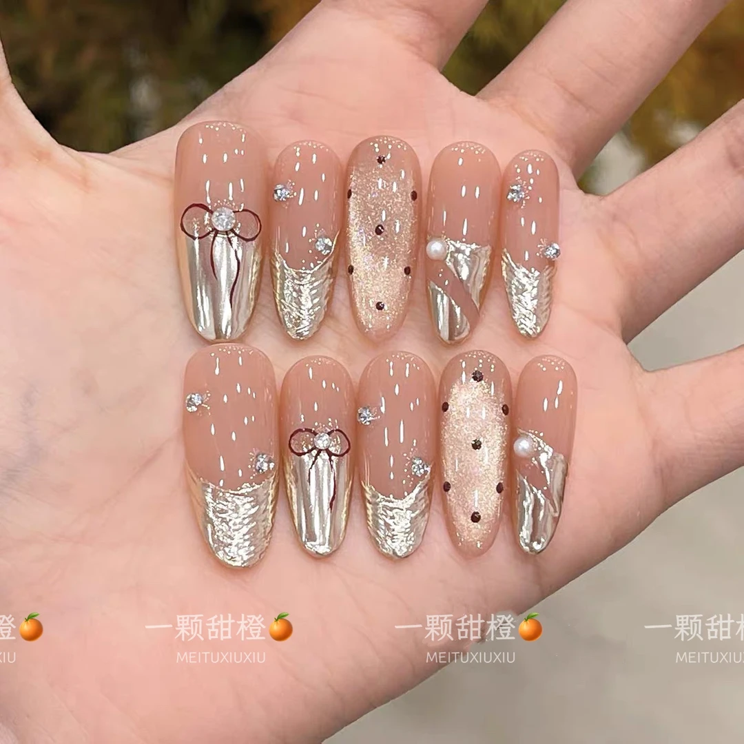 璀璨金芒法式手工穿戴甲香槟金波点猫眼温柔显白气质秋冬美甲贴片