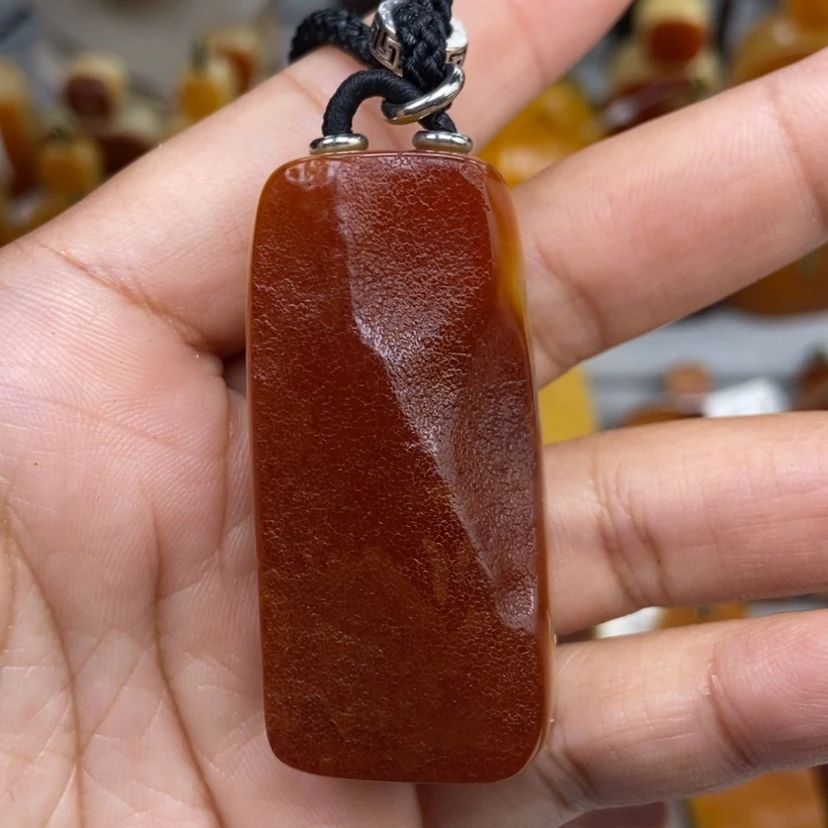 【闪购商品】琥珀颈饰未镶嵌