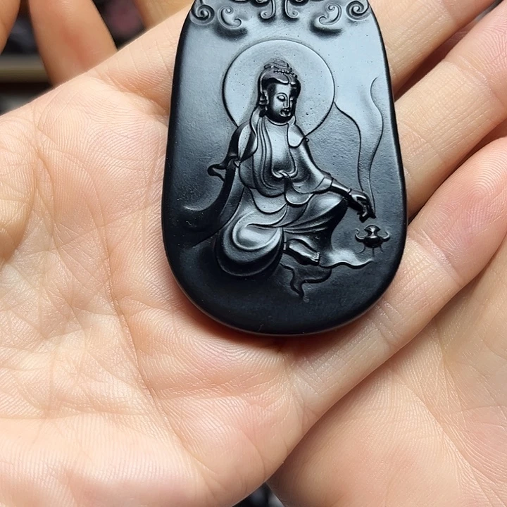 吊坠(赠链)未镶嵌和田玉（墨玉）观音牌