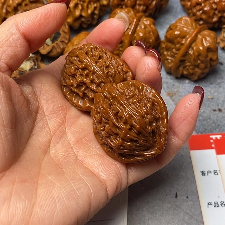 努***斗文玩核桃把件白狮