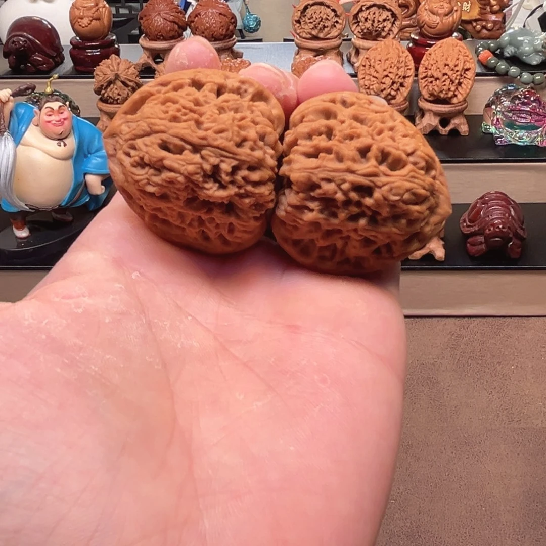 把件桃核39南疆石