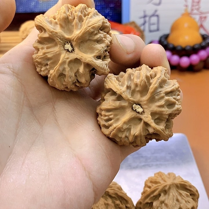 霜***汐文玩核桃吊坠41苹果