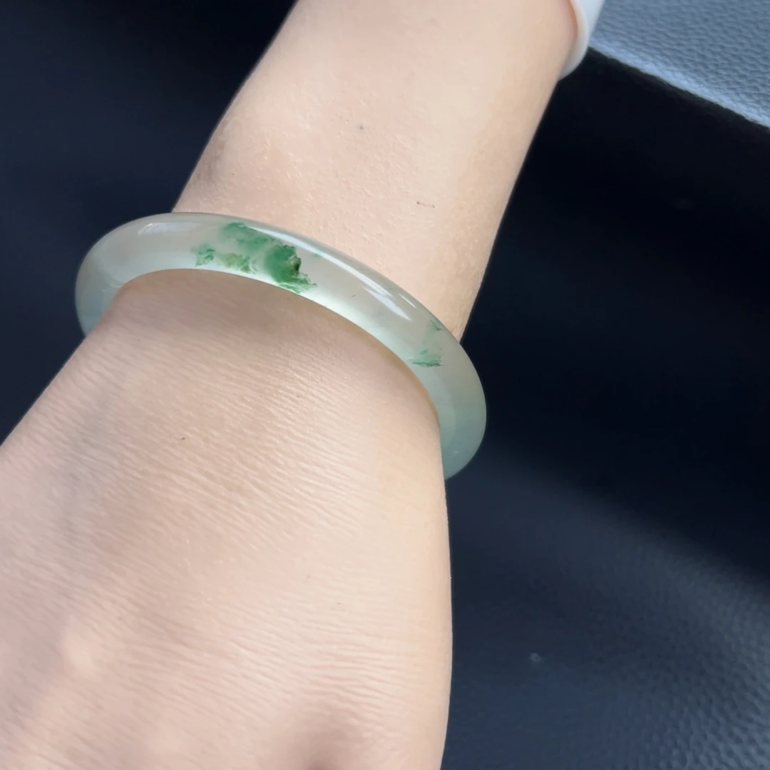 石英质玉未镶嵌手镯56.3