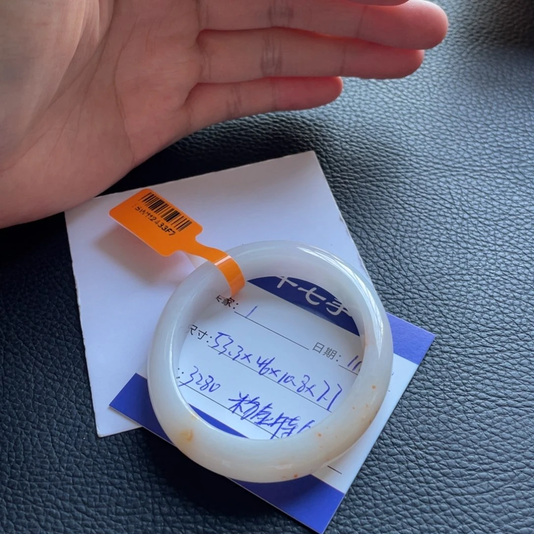 翡翠未镶嵌手镯十七推荐1