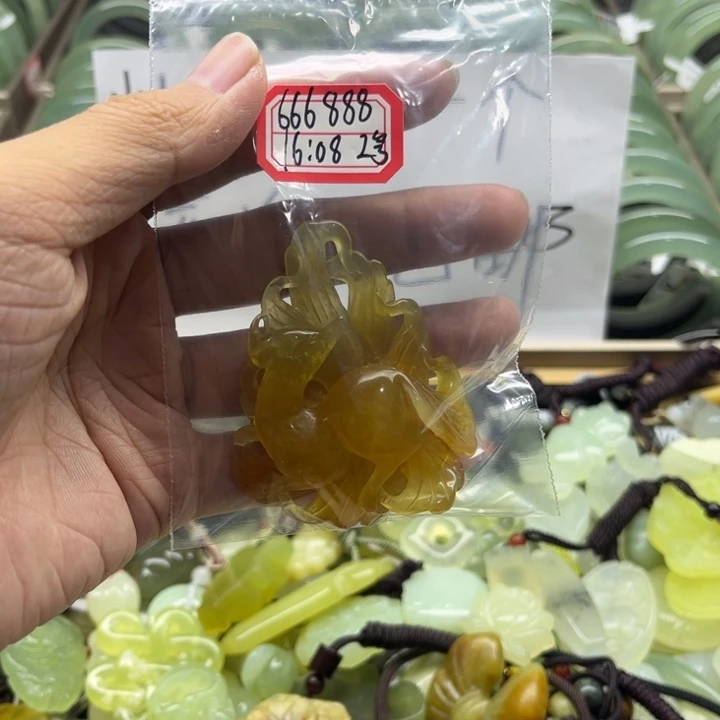 6***8蛇纹石玉未镶嵌手镯