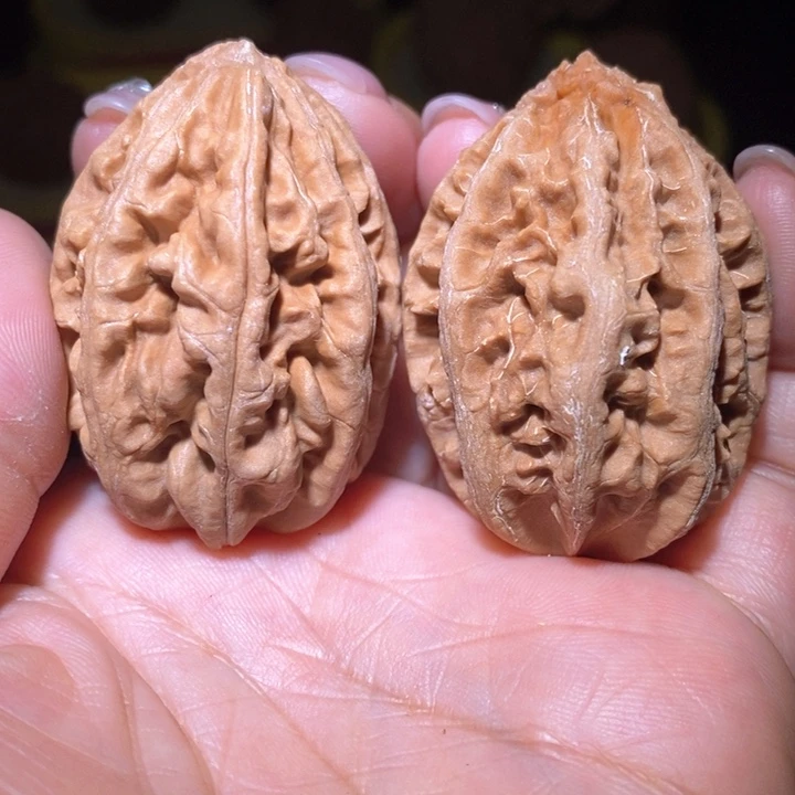 文玩核桃把件东北野生楸子小美0 6