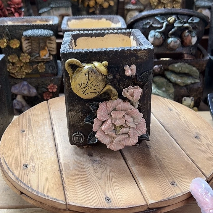 青藤多肉花盆百搭