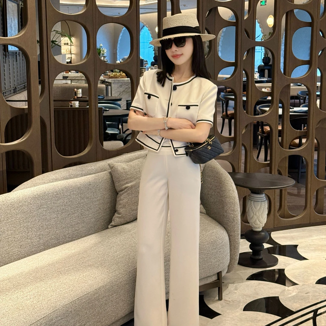 LUXURYMEMO【华夫格】25夏季上新经典撞色赫本风套装