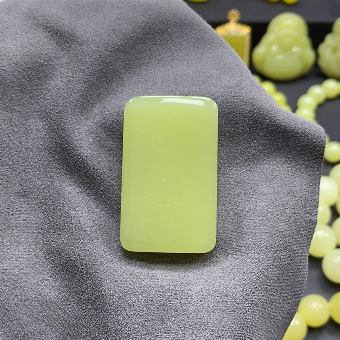 和田玉（黄玉）未镶嵌颈饰