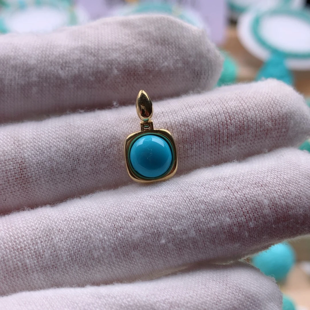 绿松石配饰18K金镶嵌