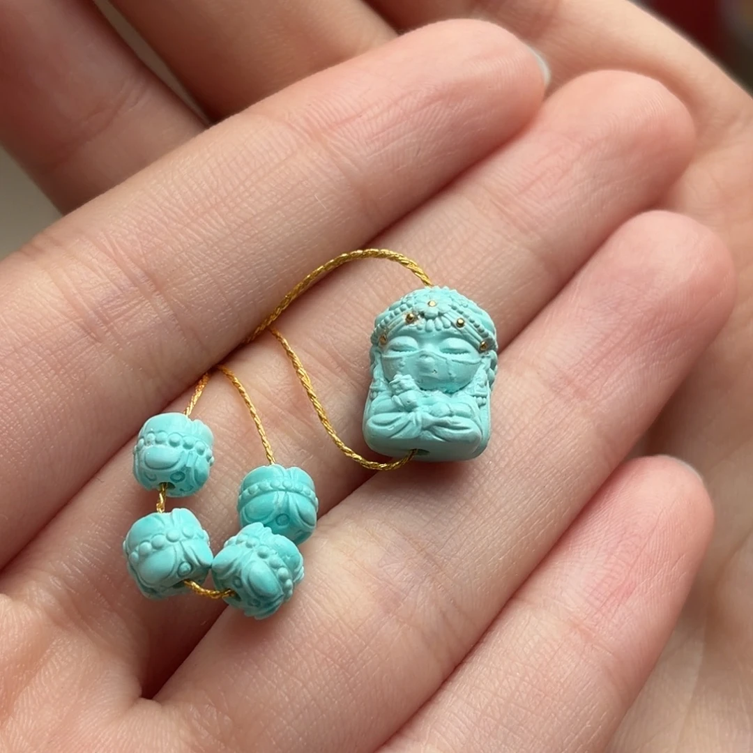 绿松石未镶嵌颈饰