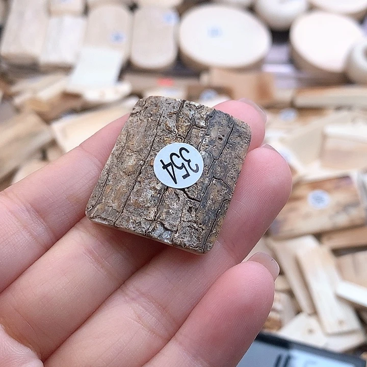 泥塑不打孔联系客服