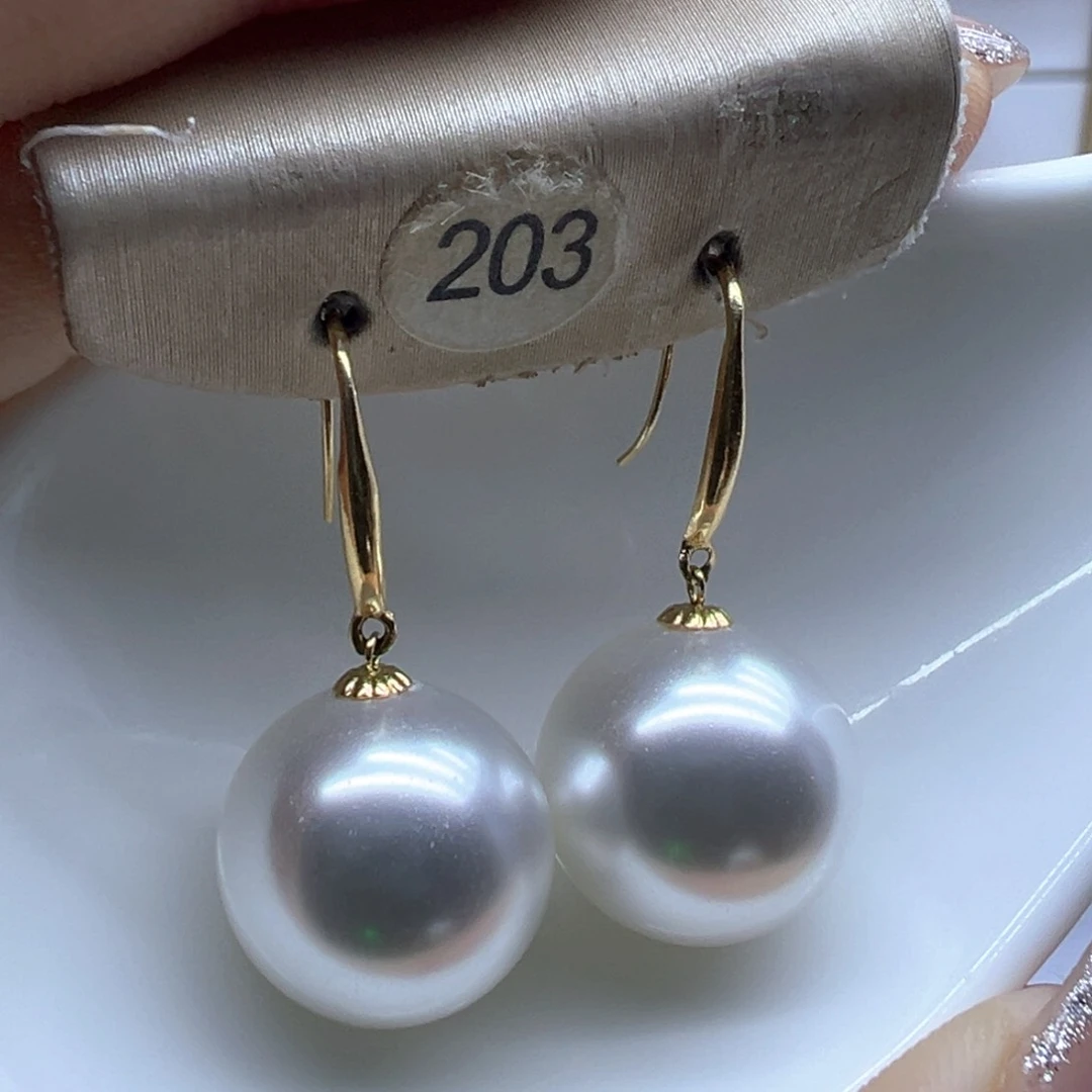 18K金镶嵌淡水珍珠耳饰