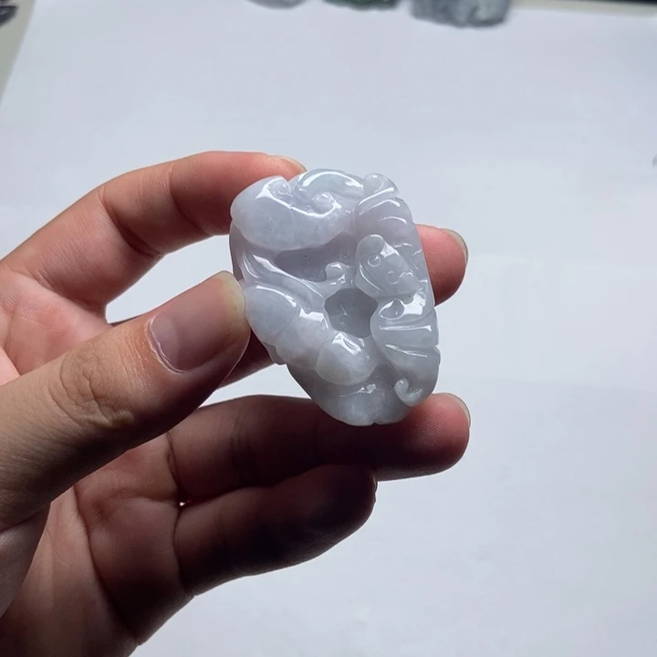 翡翠未镶嵌颈饰蝙蝠2
