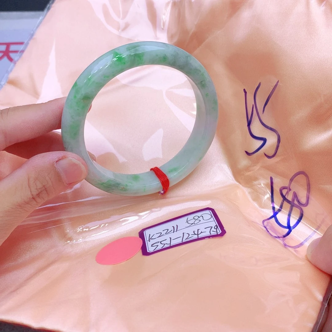 未镶嵌手镯翡翠翡翠