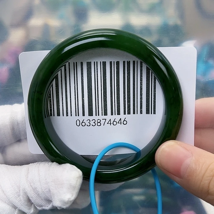 和田玉未镶嵌手镯微瑕5152