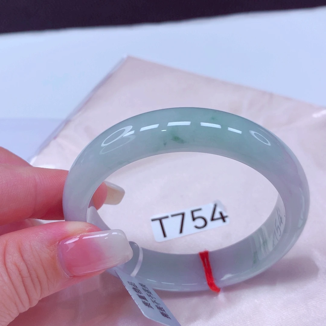 未镶嵌手镯翡翠手镯