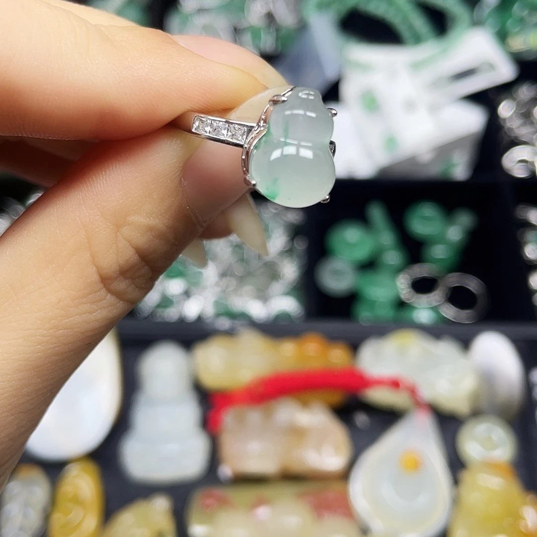 石英质玉合金戒指