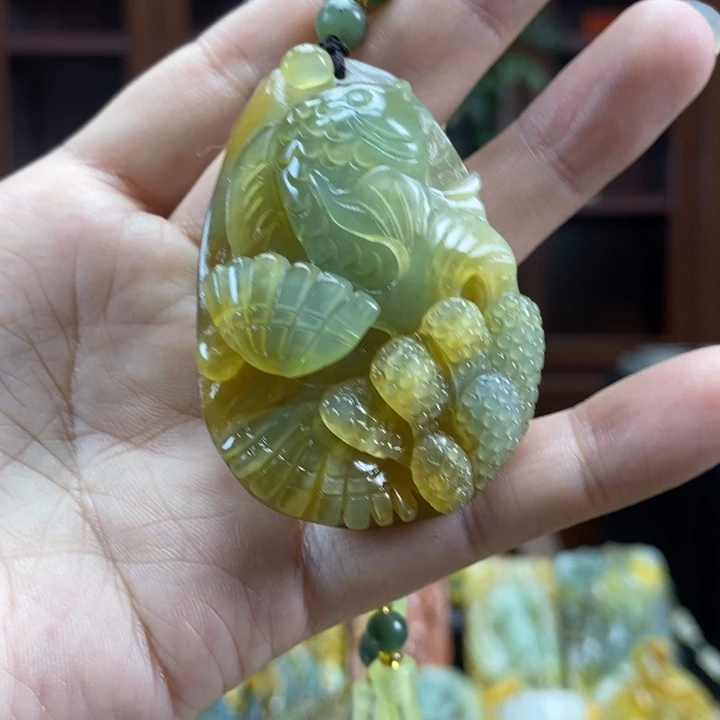 未镶嵌蛇纹石玉颈饰
