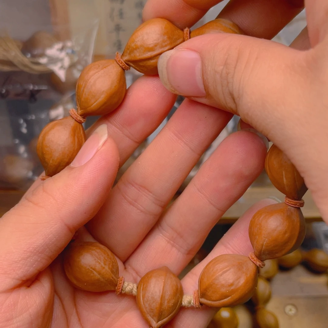 橄榄核手串/手链1724精品油核蜜桃臀