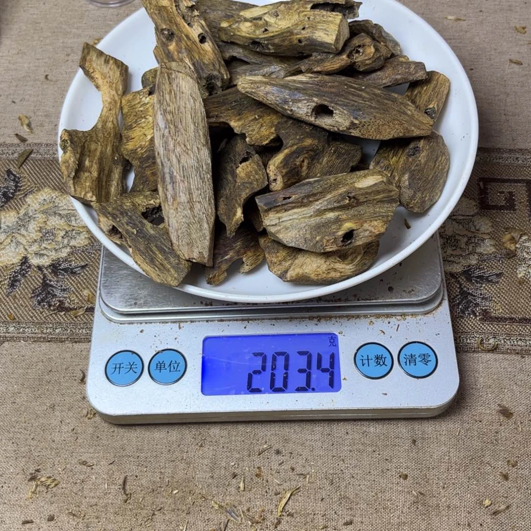 沉香碎屑沉香七**安白棋203 克