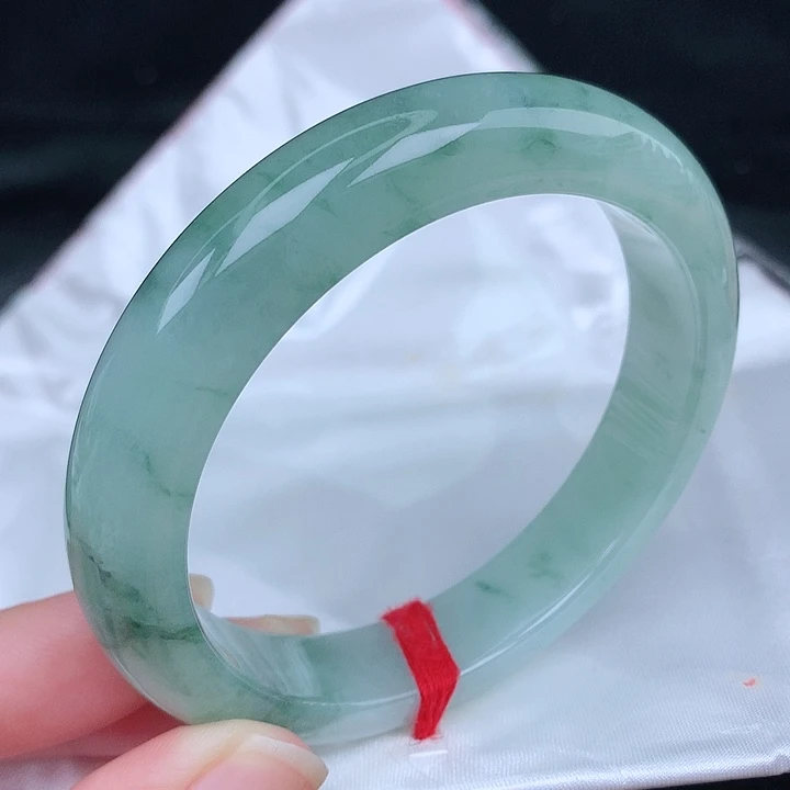 未镶嵌手镯翡翠天然
