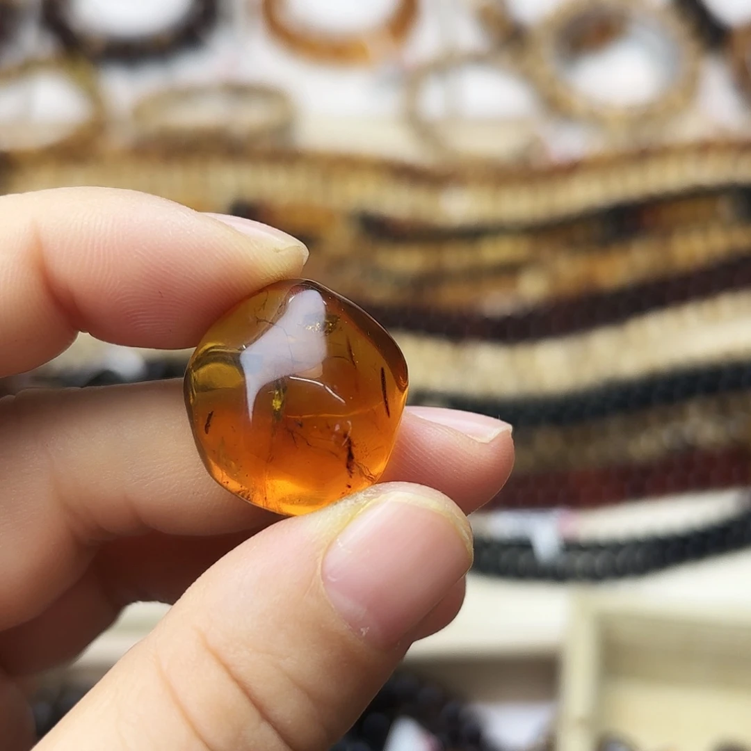 双***鲤琥珀未镶嵌裸石大