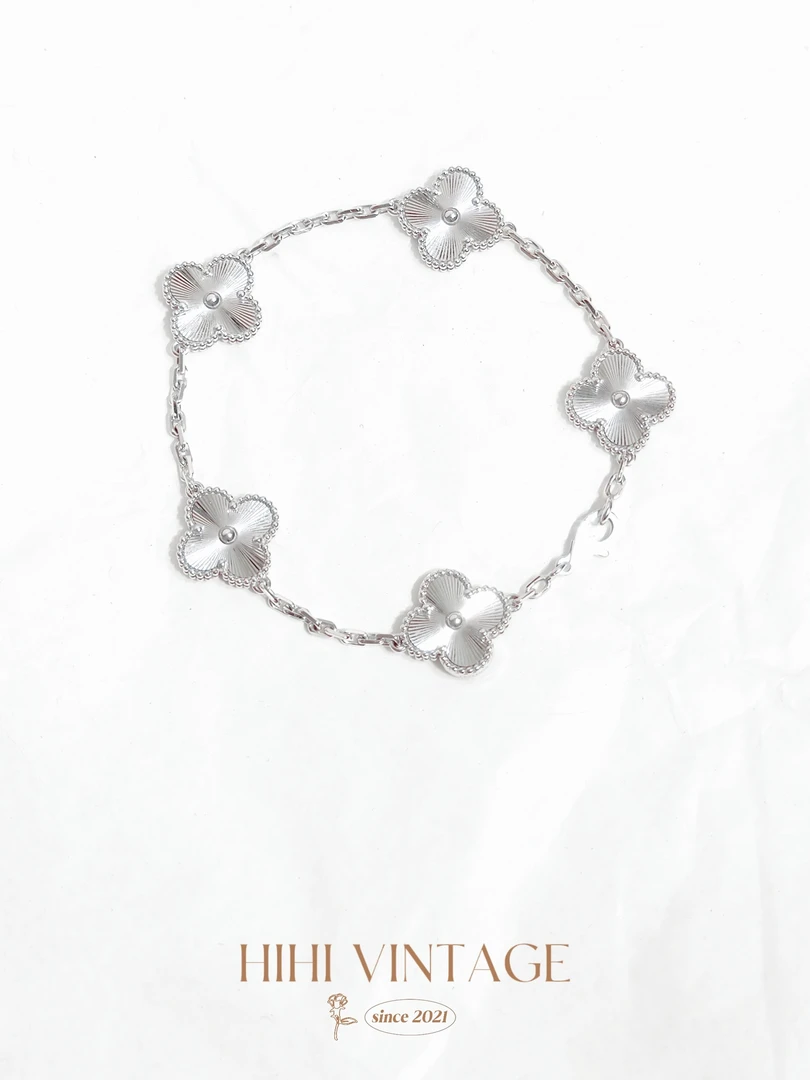 95新 梵克雅宝  银色五花手链/18047530