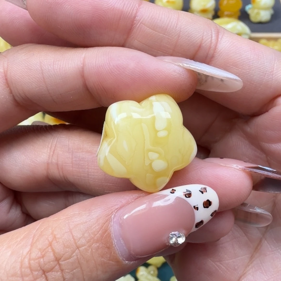 琥珀未镶嵌裸石蜜蜡