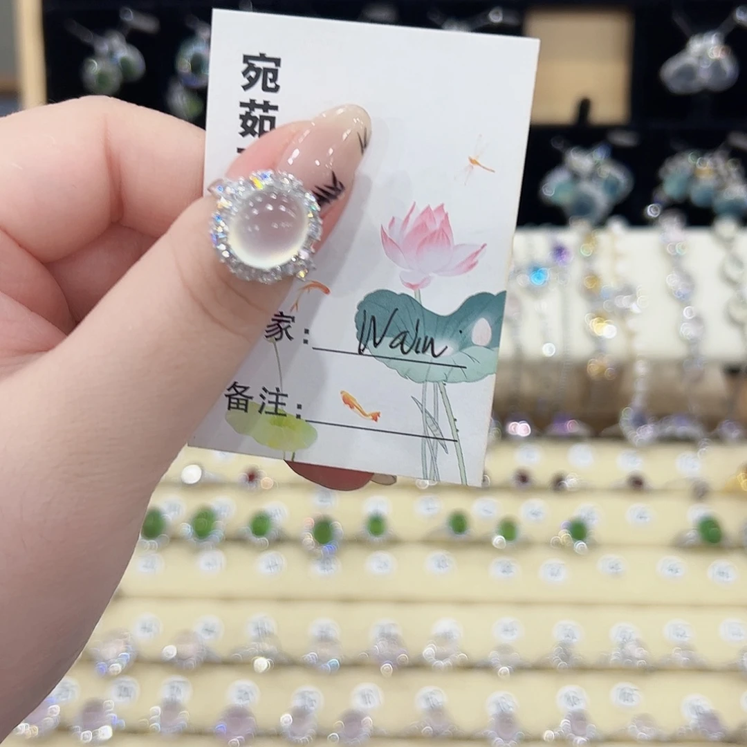 N***n水晶戒指银S925镶嵌