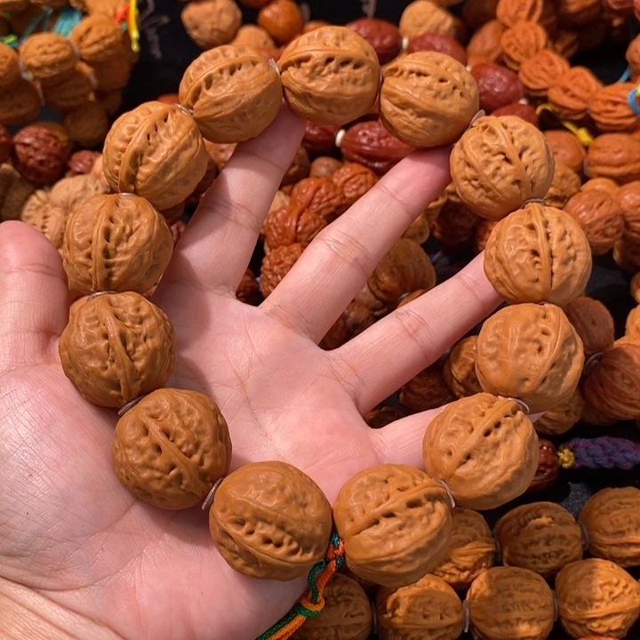 文玩核桃吊坠秀球