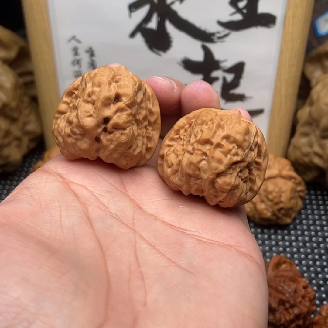 无***畏文玩核桃把件38蛤蟆头