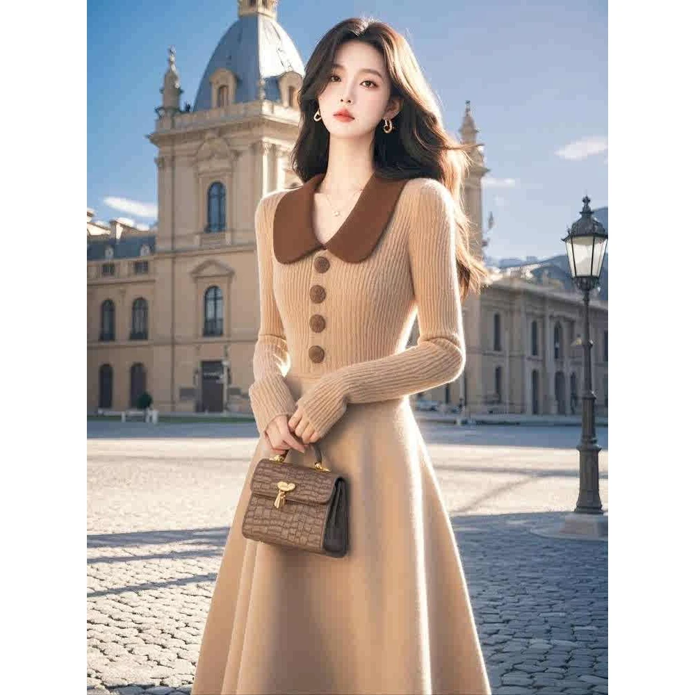 复古温柔气质撞色翻领针织连衣裙女2024秋冬新款收梨形身材连衣裙