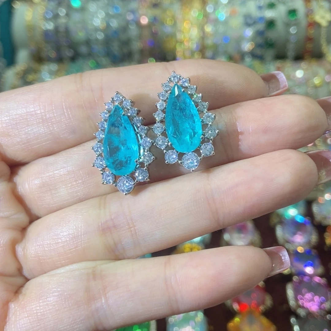 66锆石（处理）耳钉