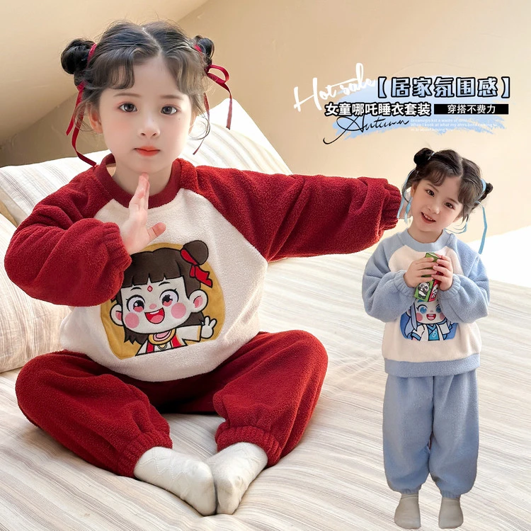 女童春秋新款套装卡通可爱哪吒插肩袖卫衣卫裤两件套