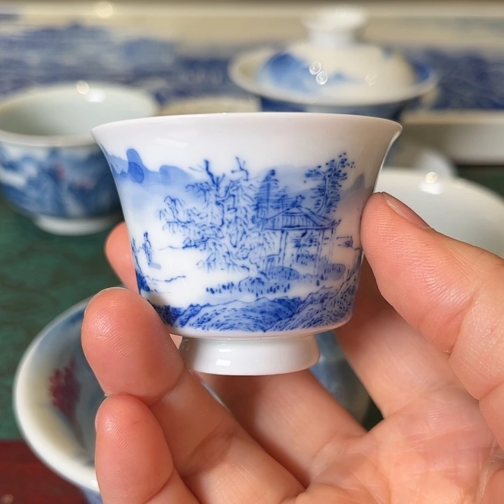 碗沈窑青花山水马蹄杯