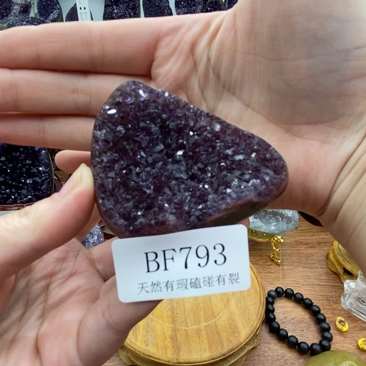 紫晶大型摆件（非配饰）未镶嵌