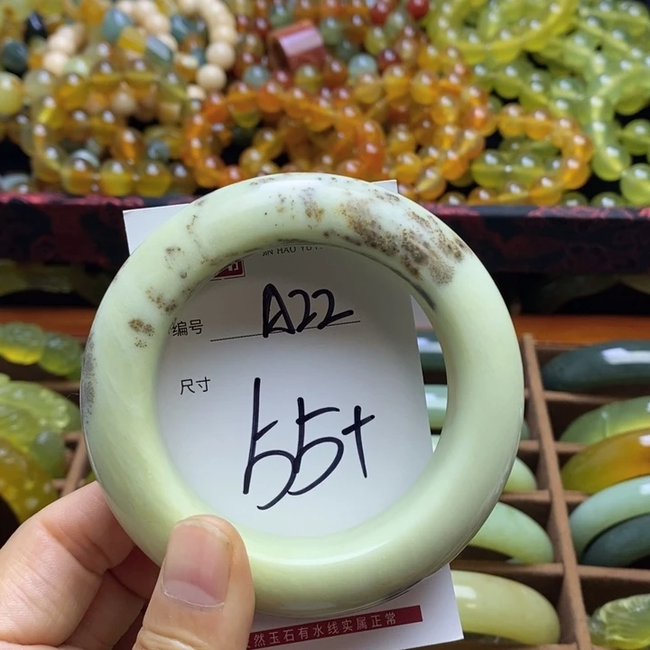 未镶嵌蛇纹石玉手镯