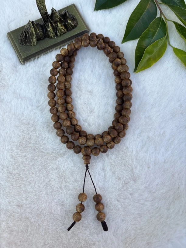 奇楠沉香08圆珠多圈21克➕多样性发一