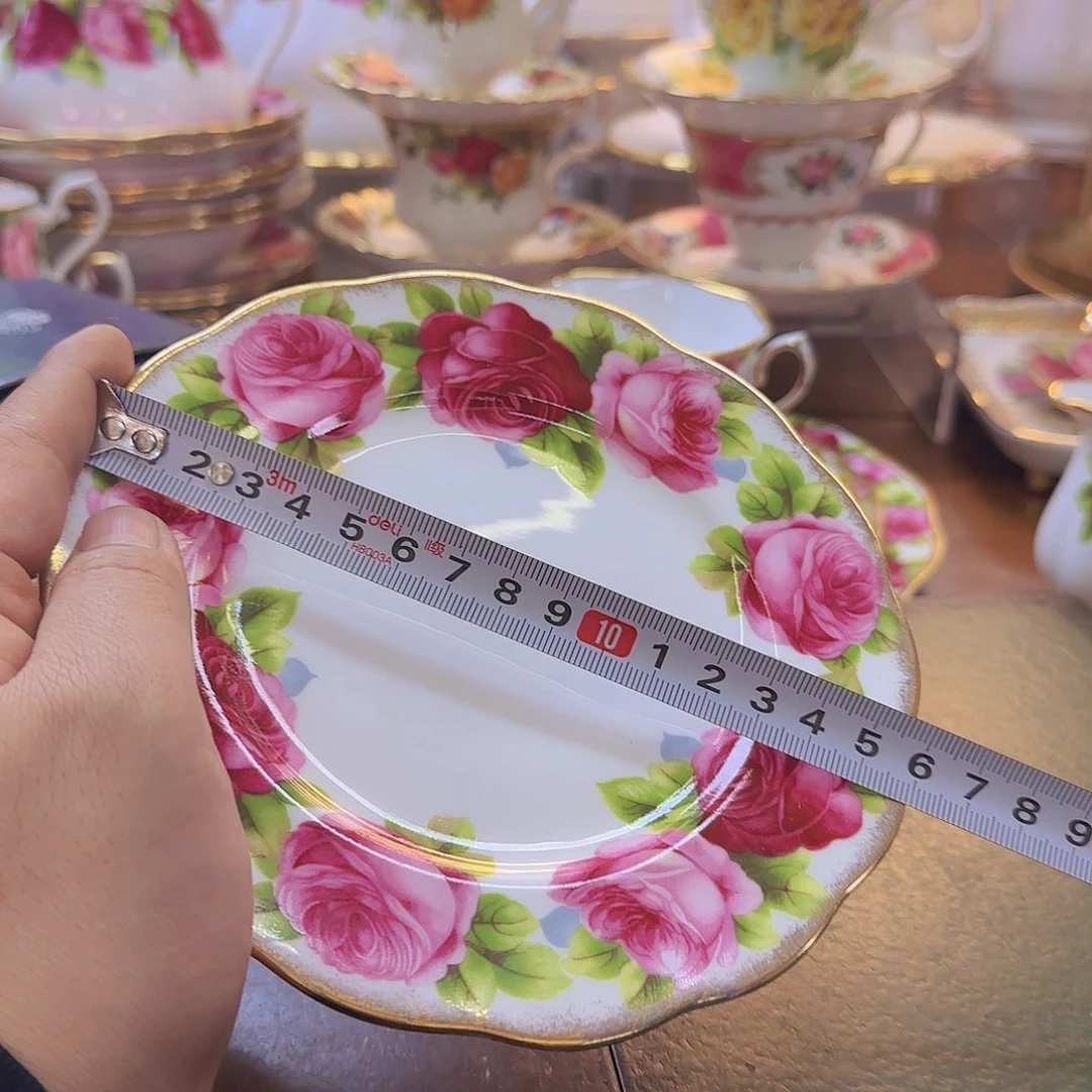 摆件欧洲瓷器收藏展览瓷器咖啡杯