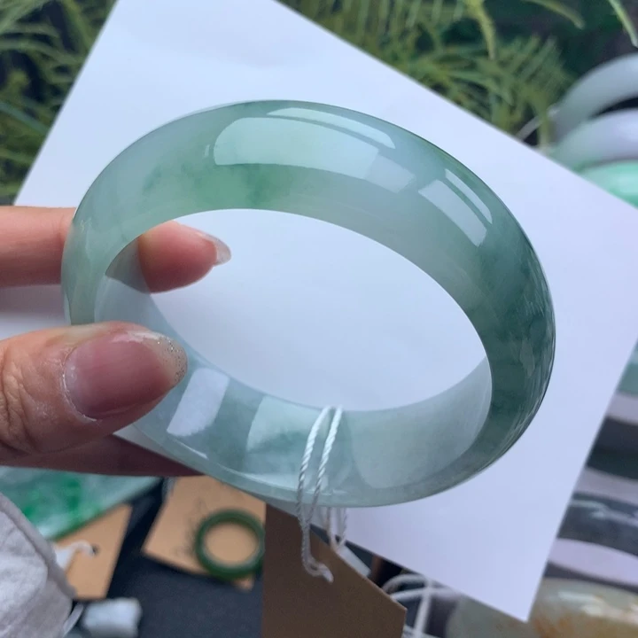 翡翠未镶嵌手镯天然翡翠手镯