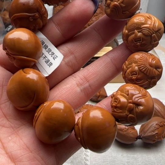 橄榄核手串橄榄雕工艺的